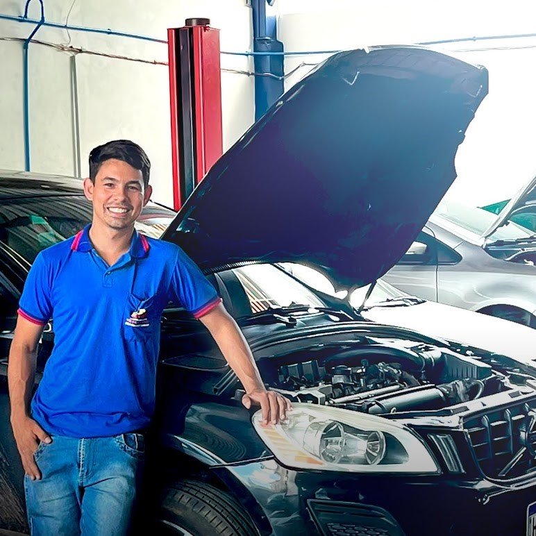 Foto da equipe HV Centro Automotivo